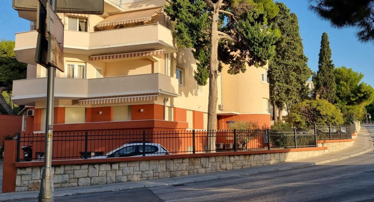 Apartments Suzy Split Ngoại thất bức ảnh